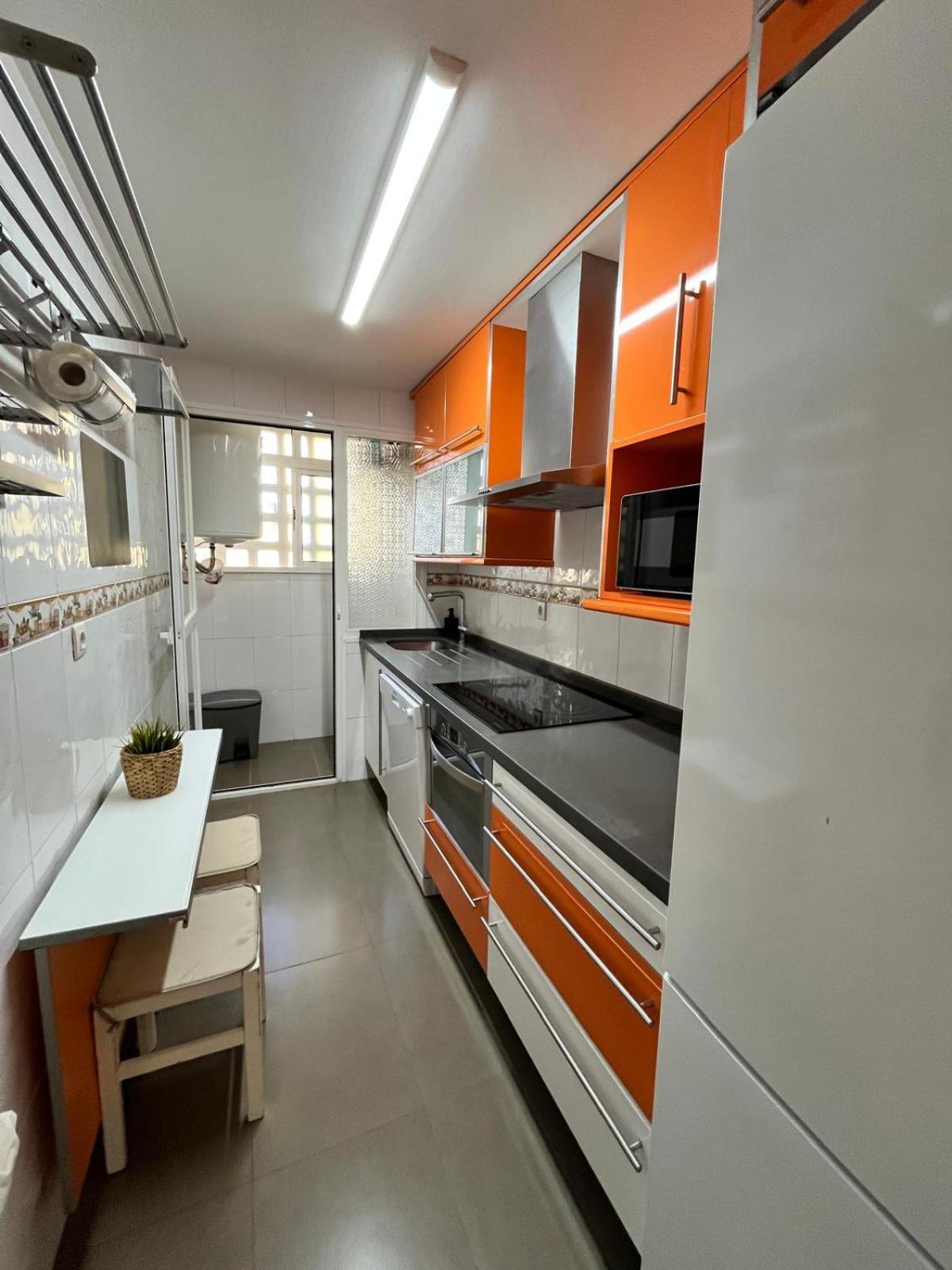 Malaga Prime Location - Stylish Apartment With Free Wifi, Free Parking, Steps From The Historic Center Ngoại thất bức ảnh